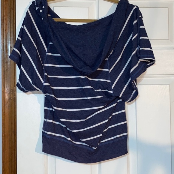 Hollister Soft Hoodie/Tshirt - Picture 2 of 2